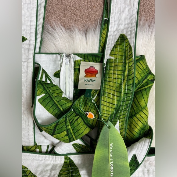 New Farm Rio Off White Palm Fan Leaves Jumpsuit Wide Leg Belted Tropical Vaca - Picture 5 of 7